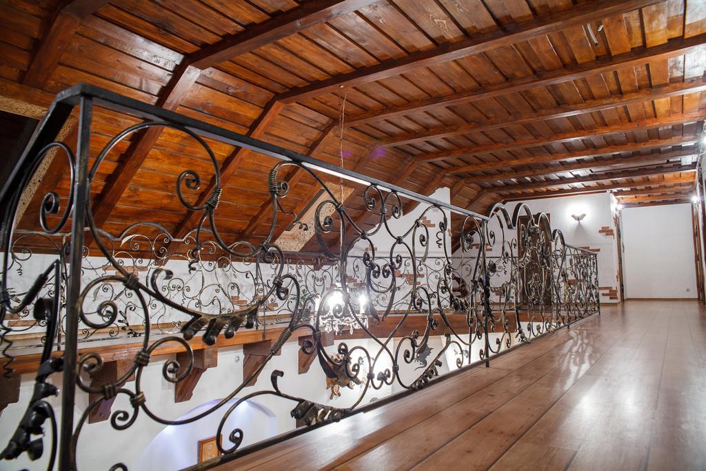 Karalinski Falvarok Tyzengauza Hotel Korolino  Habitación foto